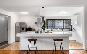 Mascot Private Rooms With Shared Bathrooms Near Sydney Airport & Cbd